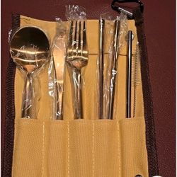 7 Pce Rose Gold Cutlery Teavel Set