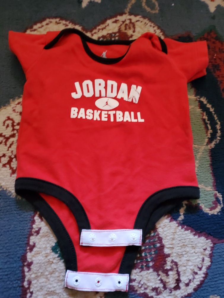 Baby clothes 0 to 3 months