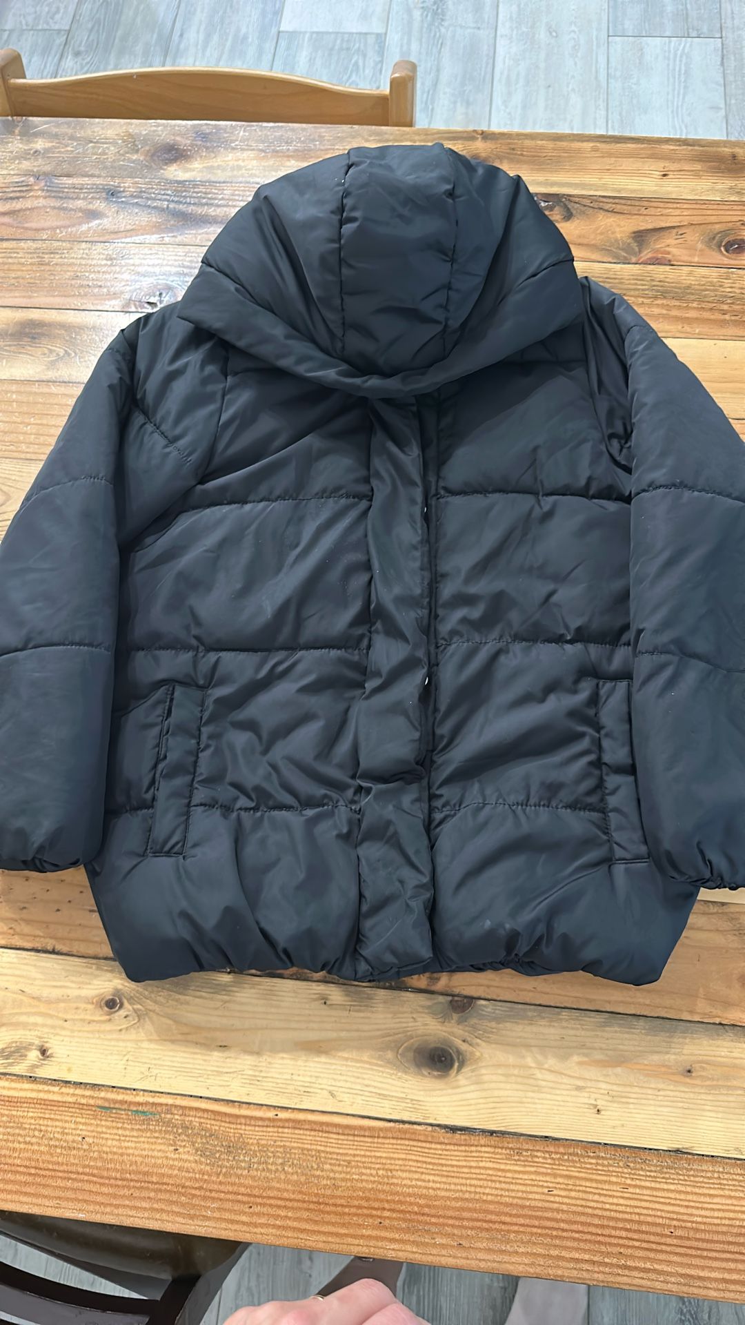 Old Navy Large Kids 10-12 Puffer Jacket