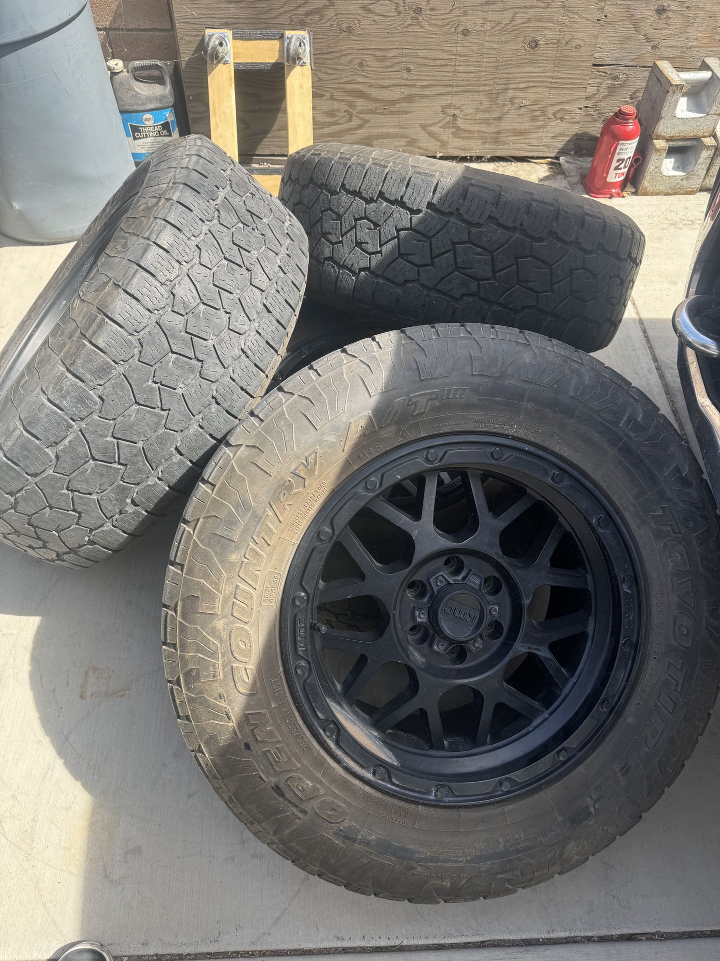 Ford f150 wheels and tires KMC 17 inch