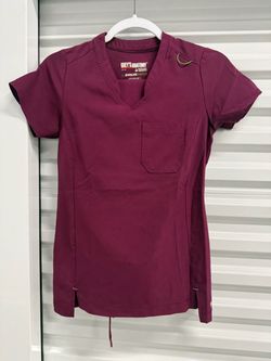 Scrub set
