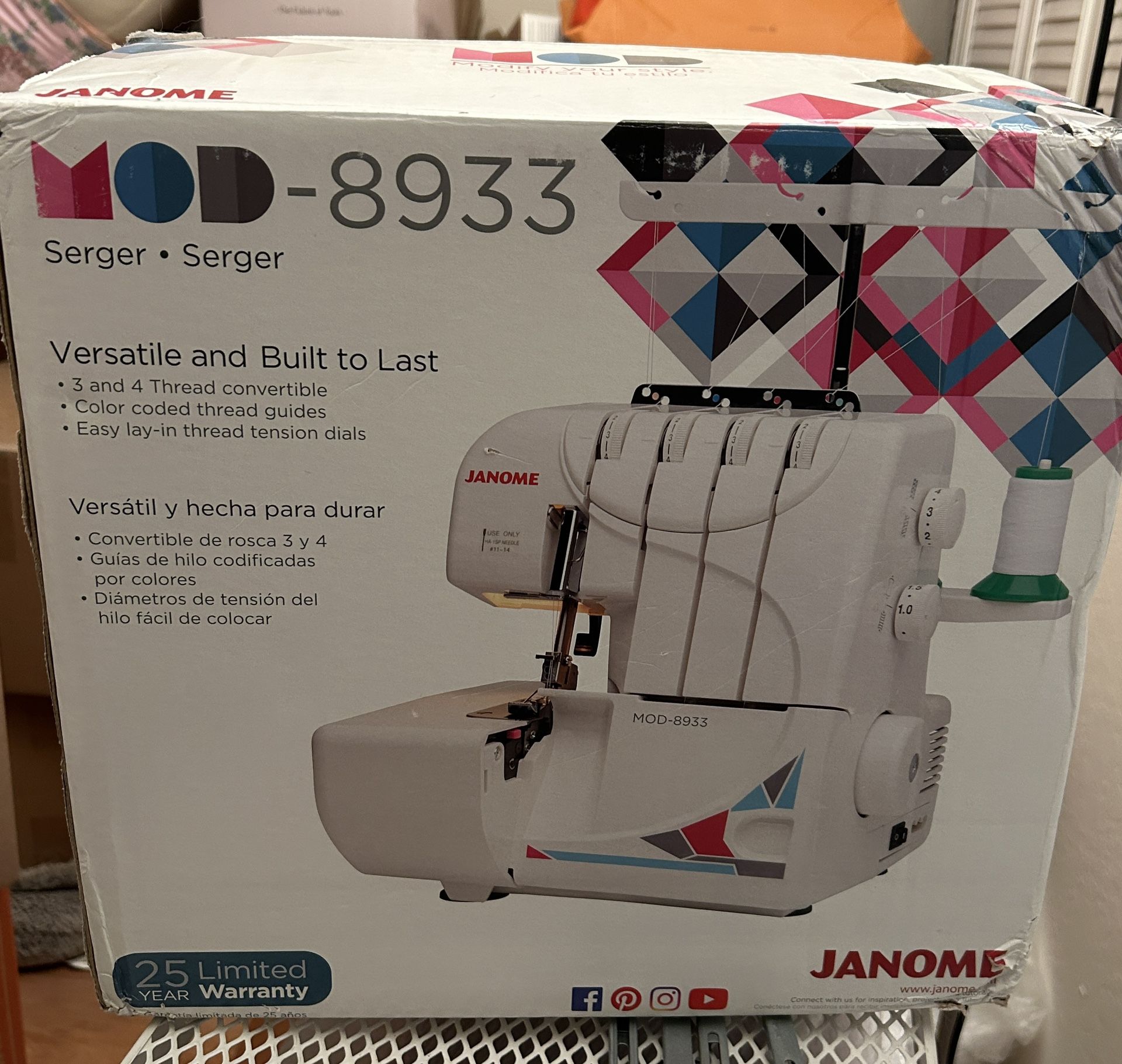 Janome Mod 8933 Serger sewing machine