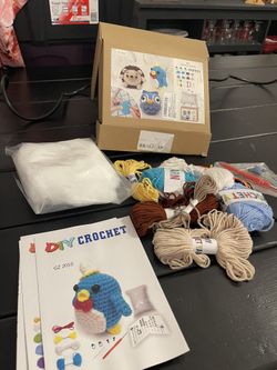 Brand New Crochet Kit DIY Animals Penguin Owl Hedgehog 