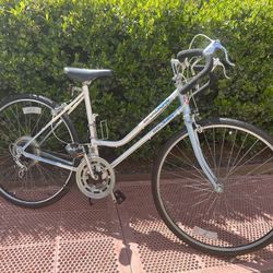 Columbia Shadow 12-Speed 26” Touring/Road Bike