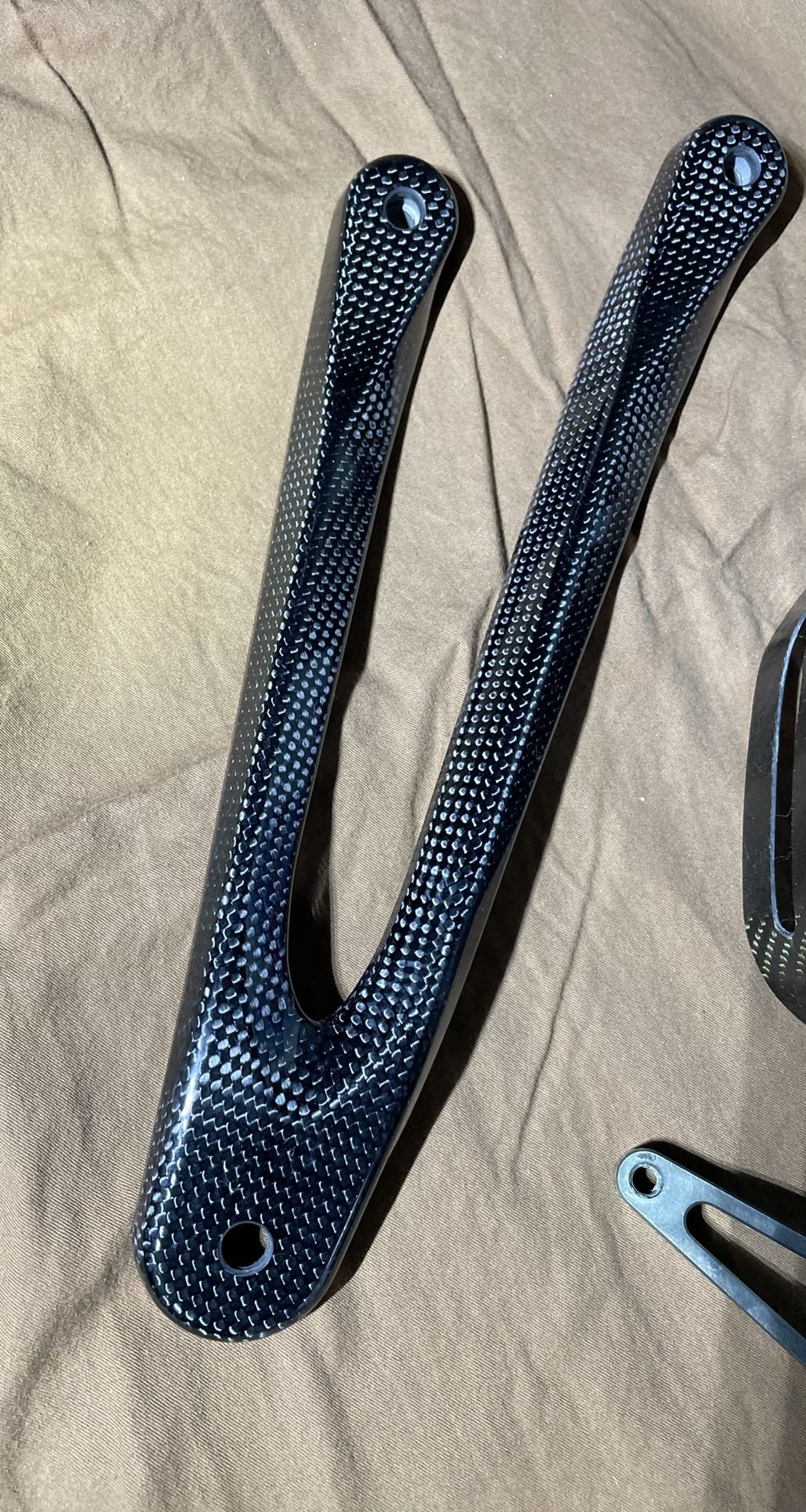 BMW HP4 exhaust support