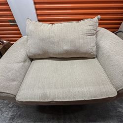 Large Love Seat Set