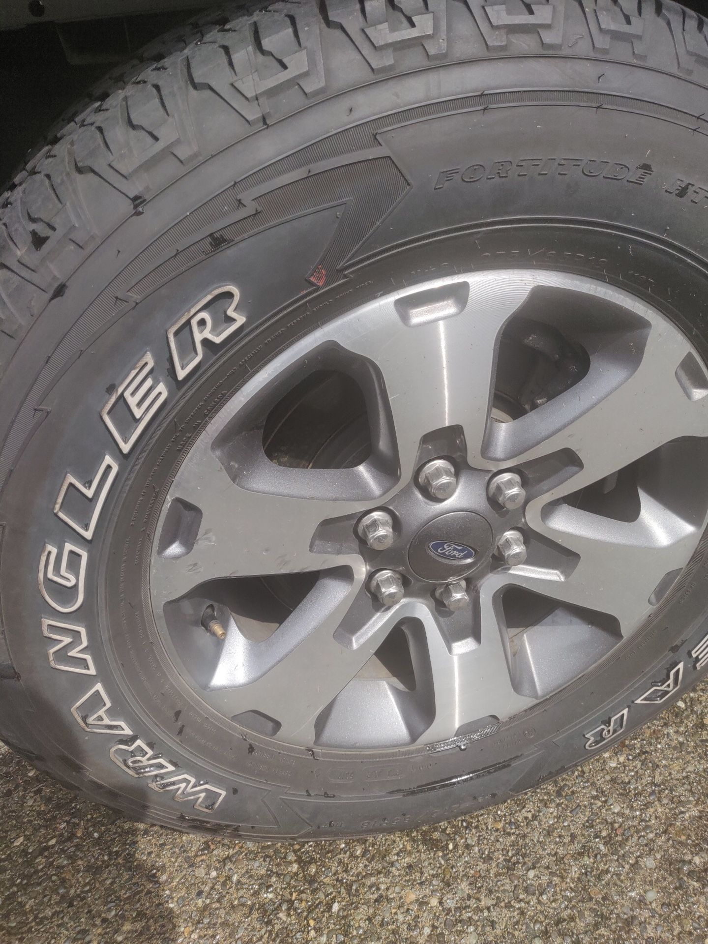 F150 wheels and tires 265/75/R18 Goodyear Wrangler