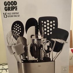 Oxo Good Grips 15 piece kitchen tool set