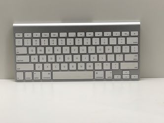 Vintage Apple keyboard bundle-Lot of 10
