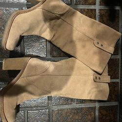 Ugg Boots Size 7.5