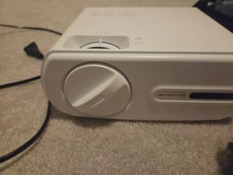 Projector and case, excellent condition