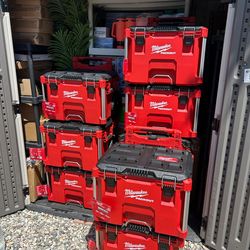 PACKOUT 22 in.
Rolling Modular
Tool Box Low
Profile Handle