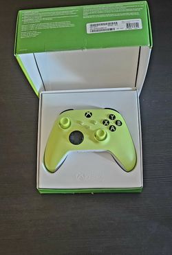 Xbox Wireless Controller Model 1914 Electric Volt