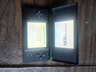Nintendo DS Lite handheld console