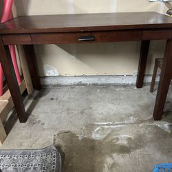 Mahogany Desk With Drawer