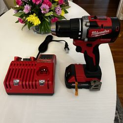 Milwakee Hammer Drill