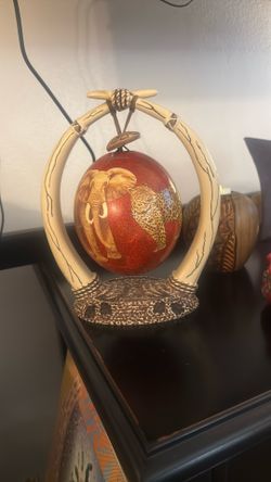 Gorgeous Decorative Ostrich Egg