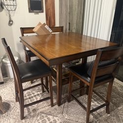 Counter Height Dining table & Chairs