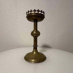 Gothic Rim Brass Candle Holder