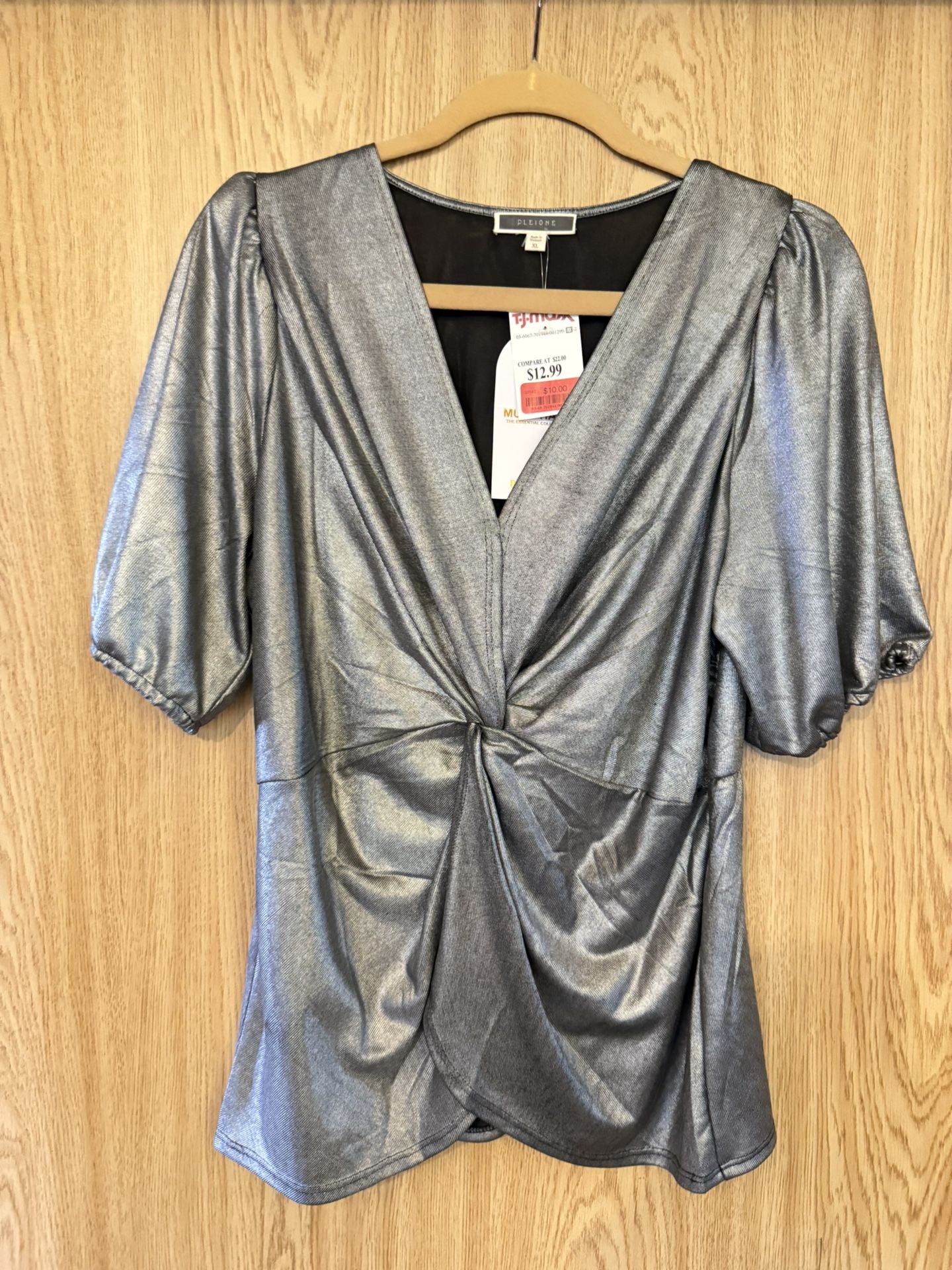 Pleione- NWT Metallic Women’s top Size XL
