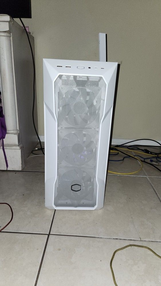 White Custom Upper End Gaming PC (mostly new parts) (Choose GPU) 9070xt/3070