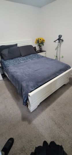 Queen bed headboard