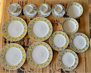 Noritake “October Light” Fine Porcelain Dinnerware