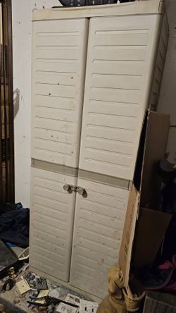 Sturdy GARDEN shed, Kept In Garage. Metal Shelves.