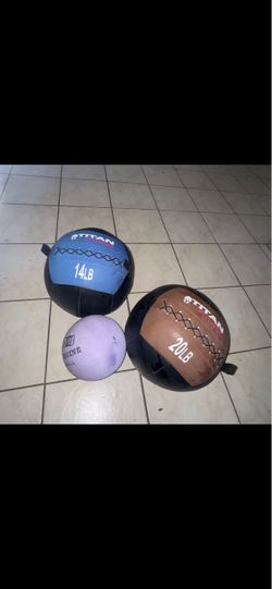 Titan Medicine Balls
