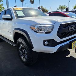 2017 TOYOTA TACOMA DOUBLE CAB TRD OFF-ROAD 4D 5FT 