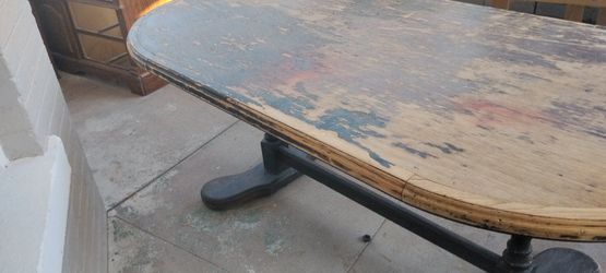 Kitchen table