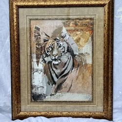 Beautiful Tiger Artwork w/Golden Frame