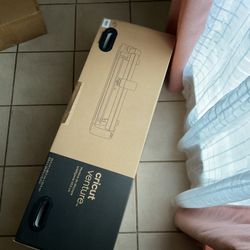 Cricut Venture – BRAND NEW