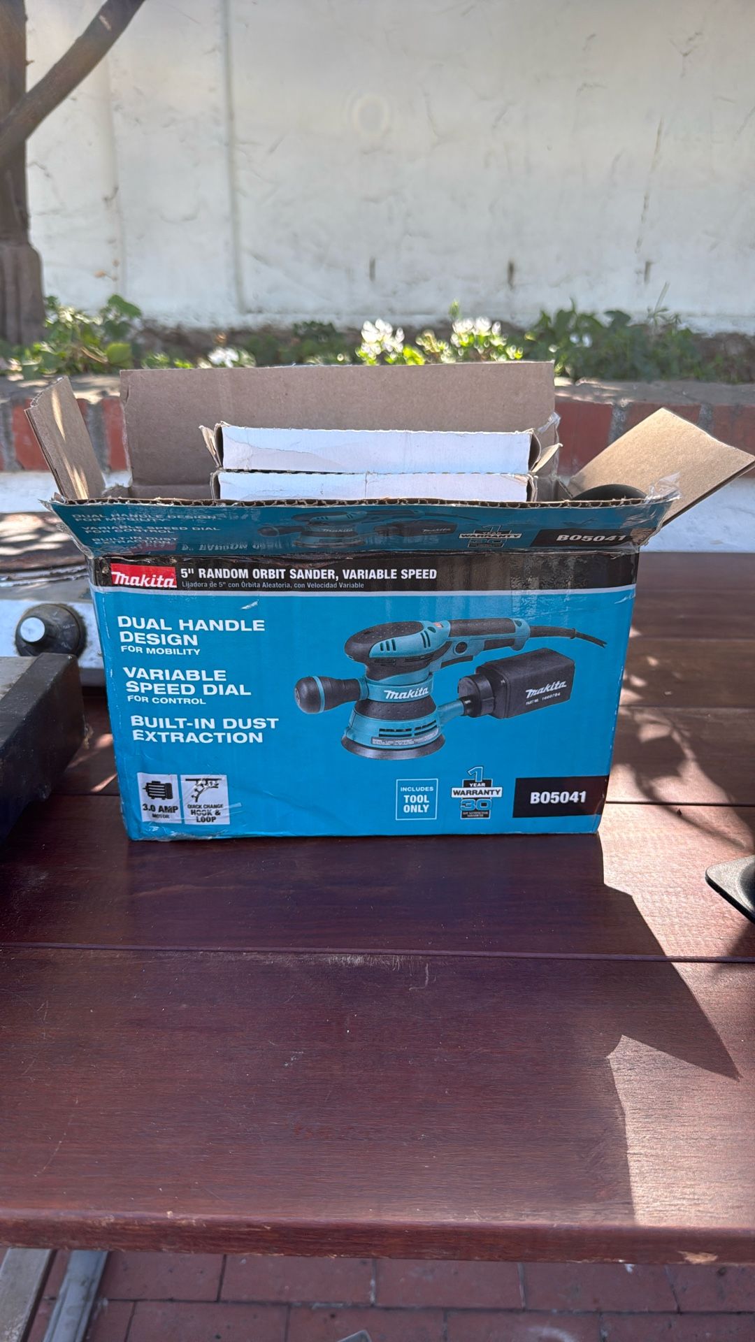 Makita BO5041 5” Random Orbit Sander $75 OBO
