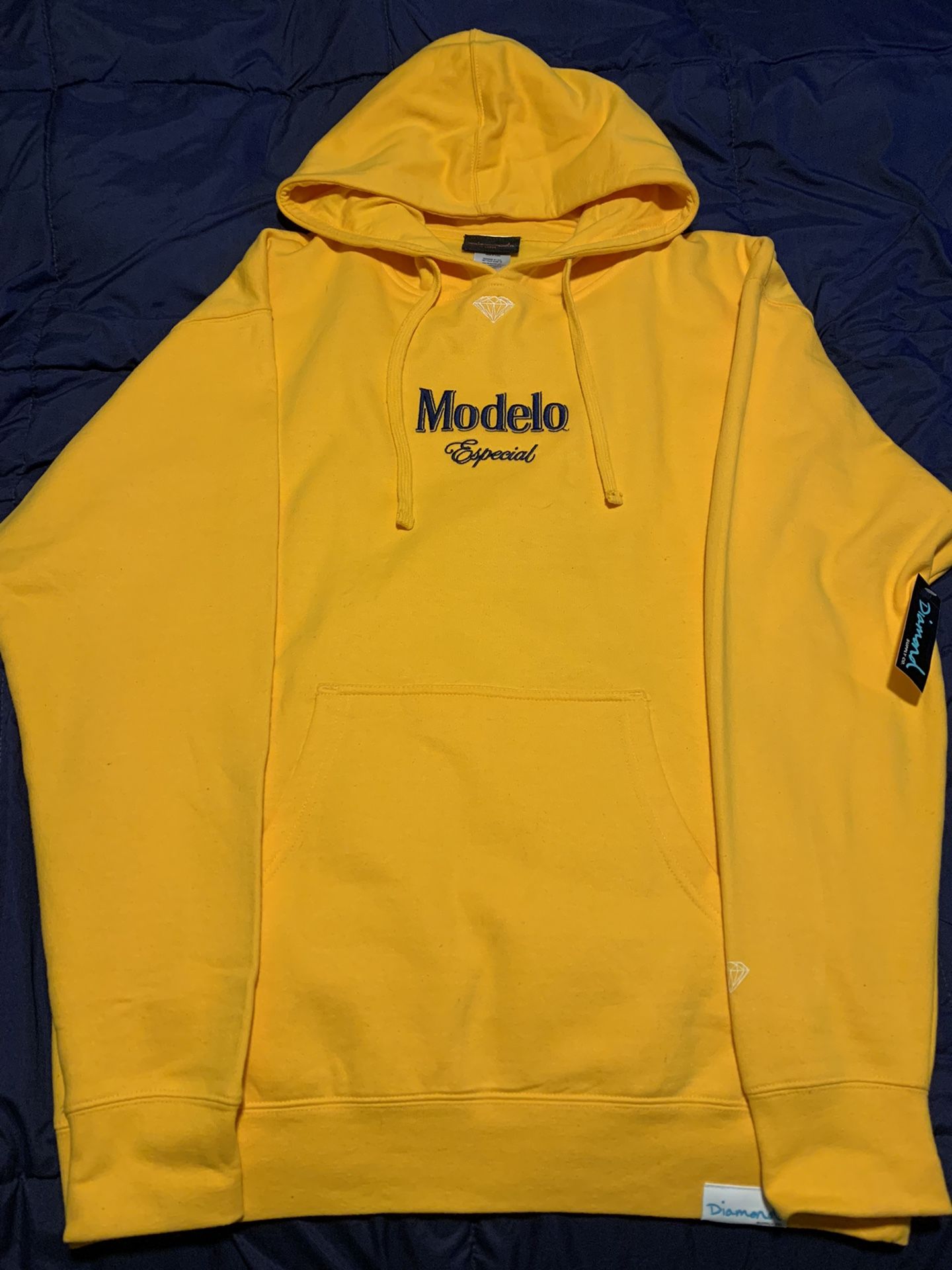Diamond Modelo Yellow Hoodie Size Large