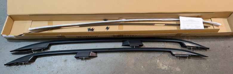 SJ Subaru Forester Roof Rails and Roof Moldongs