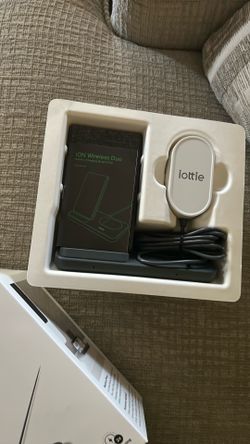 Iottie ION Wireless Duo wireless charging stand and pad