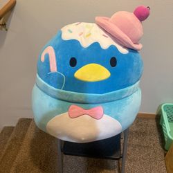 Squishmallow Tuxedo Sam