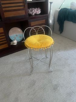 Vintage vanity