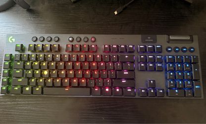 Keyboard - Logitech (mechanical)