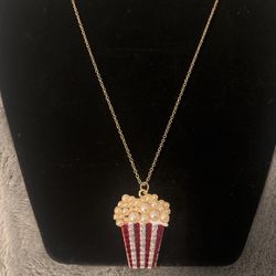 Necklace With Popcorn Pendant 