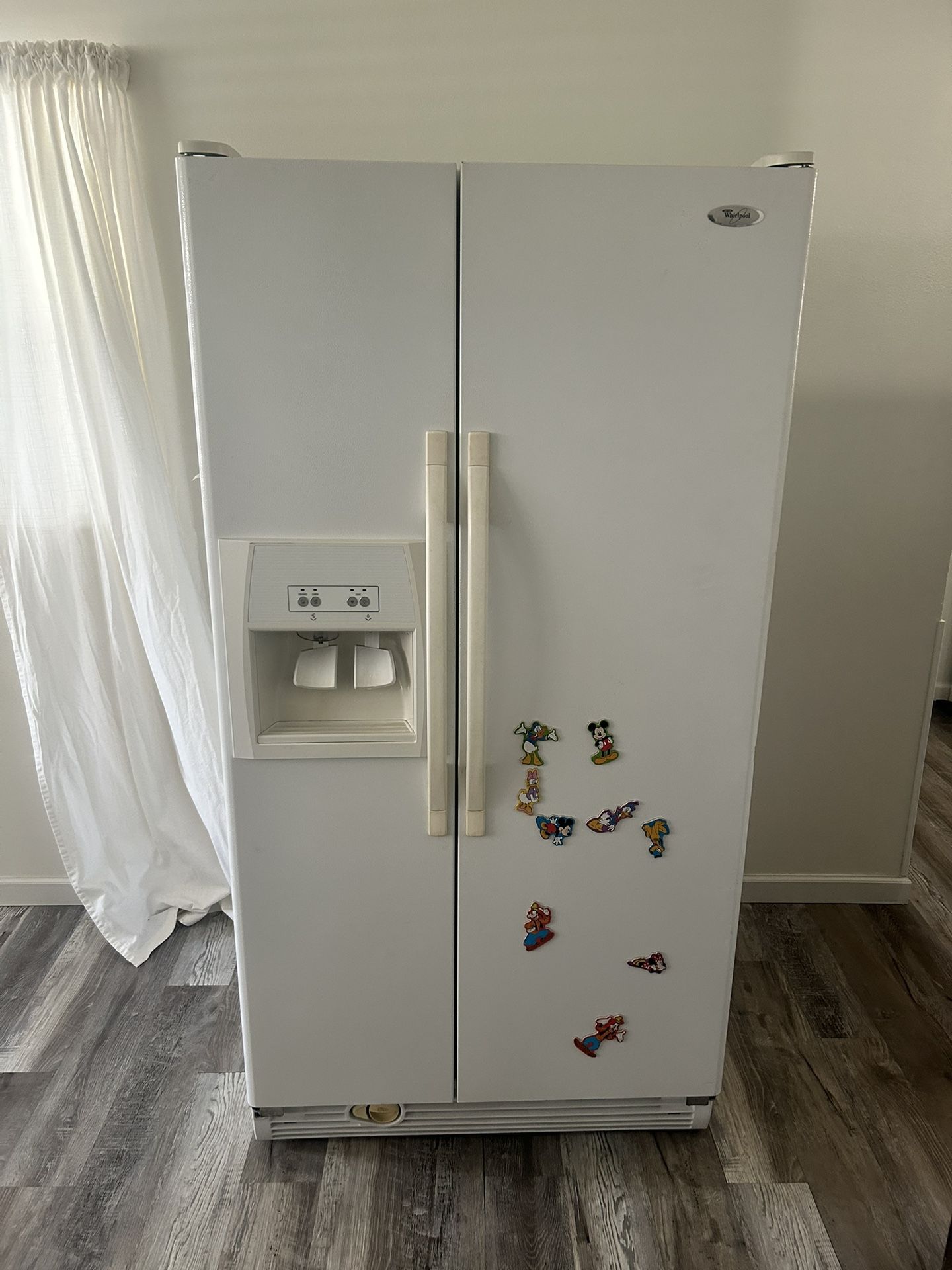 Whirlpool Double Door Refrigerator And Freezer 