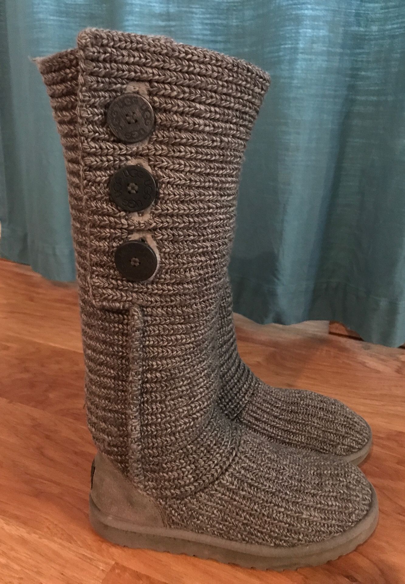 Knit Ugg boots women’s size 8