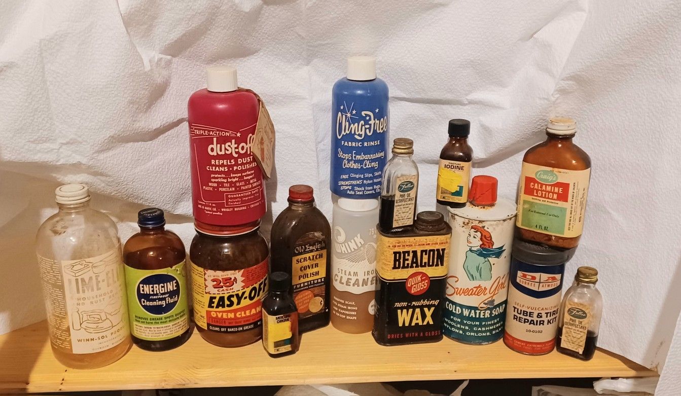 Lot of 15 vintage 1950s/1960s , household cleaning bottles and cans