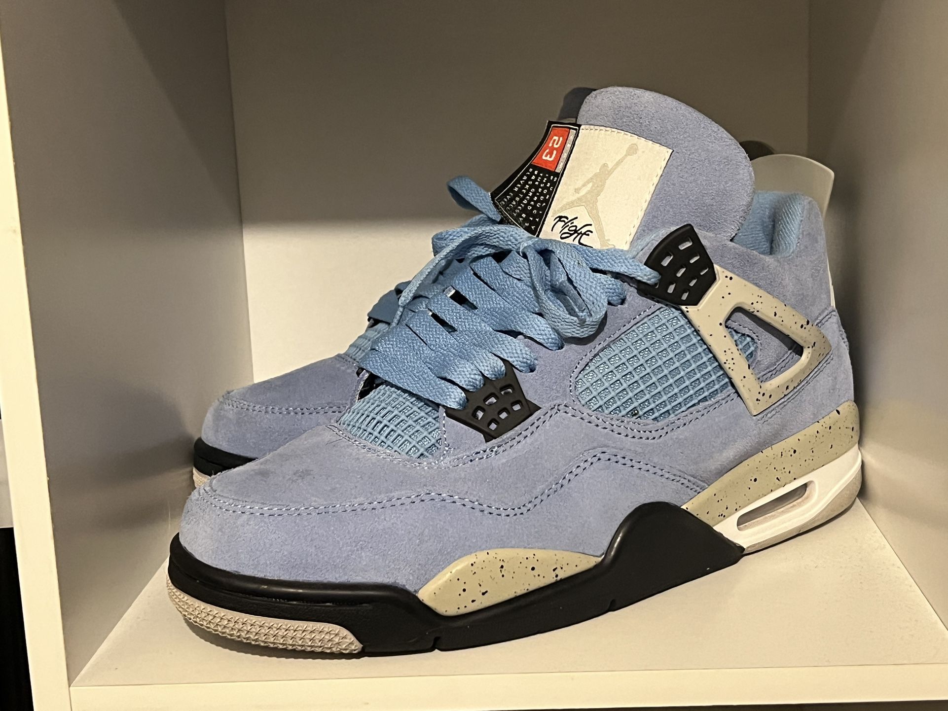 Jordan 4 Unc