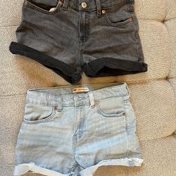 Girl Levi Shorts 14