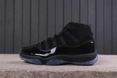 Air Jordan 11 “Cap and Gown”