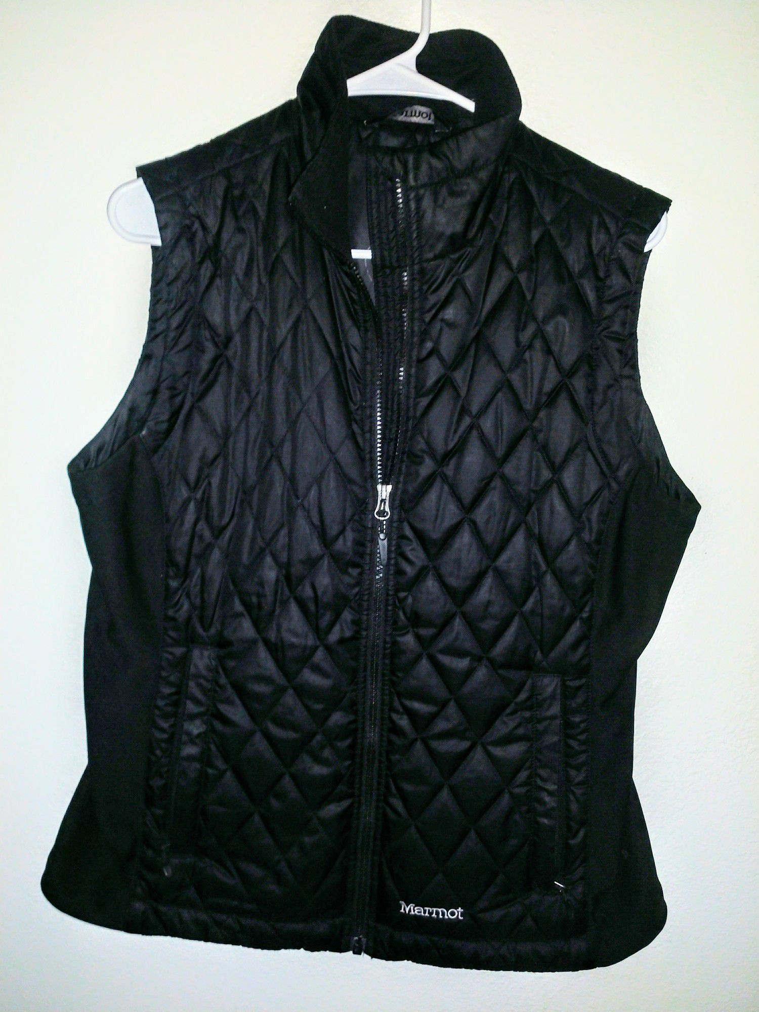 Women's Marmot Black Vest size Large