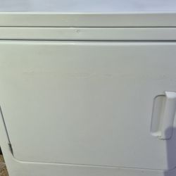 G.E GAS DRYER 