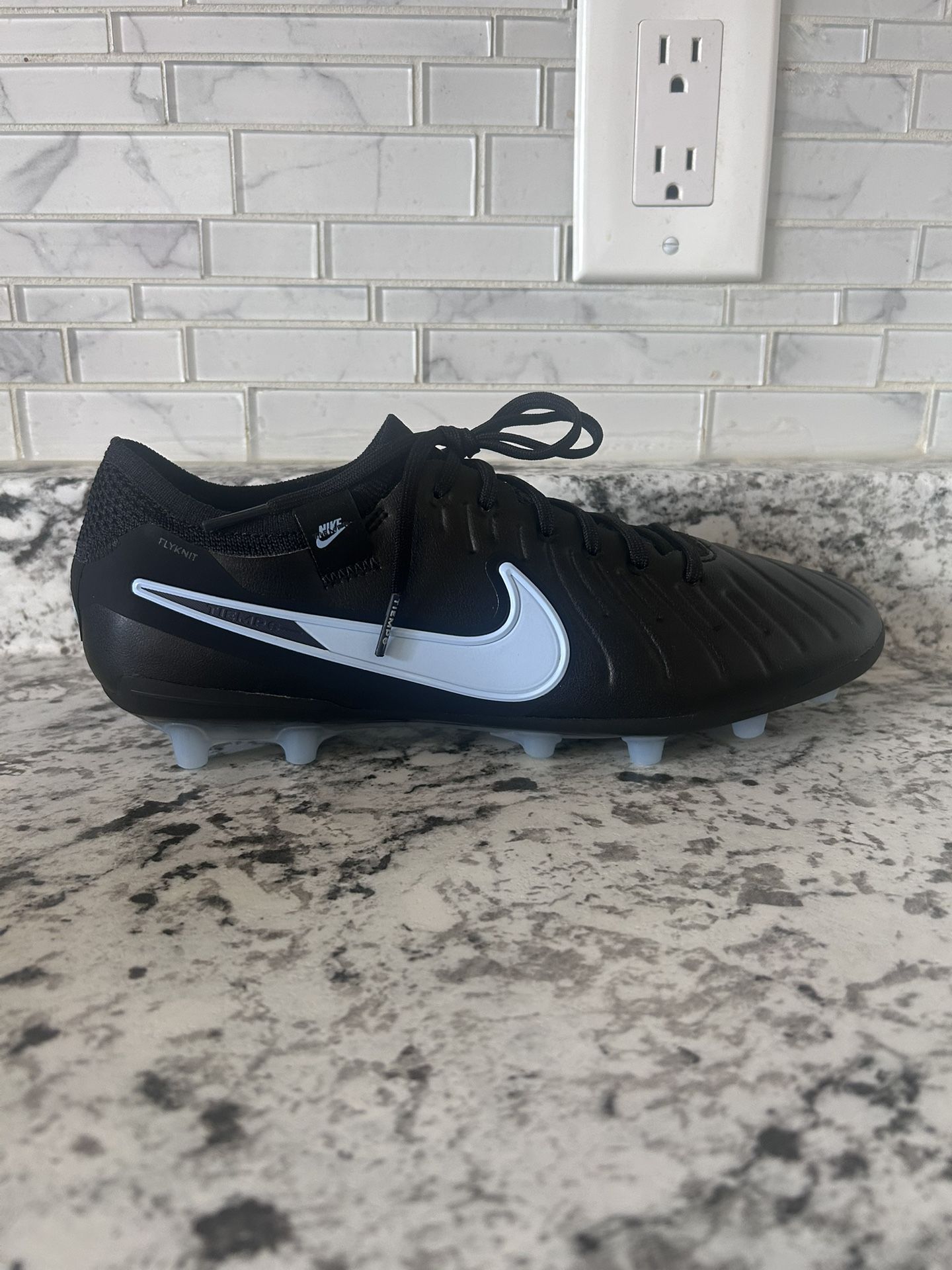 Nike Tiempo Legend 10 Elite AG Pro Men's Soccer Cleats Size 8 RARE COLOR!